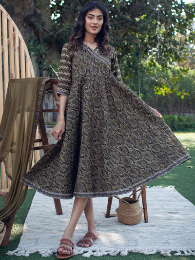 Girls Indo Western, Gown, 3/4th Sleeves at Rs 1520 in Surat | ID:  25469040688